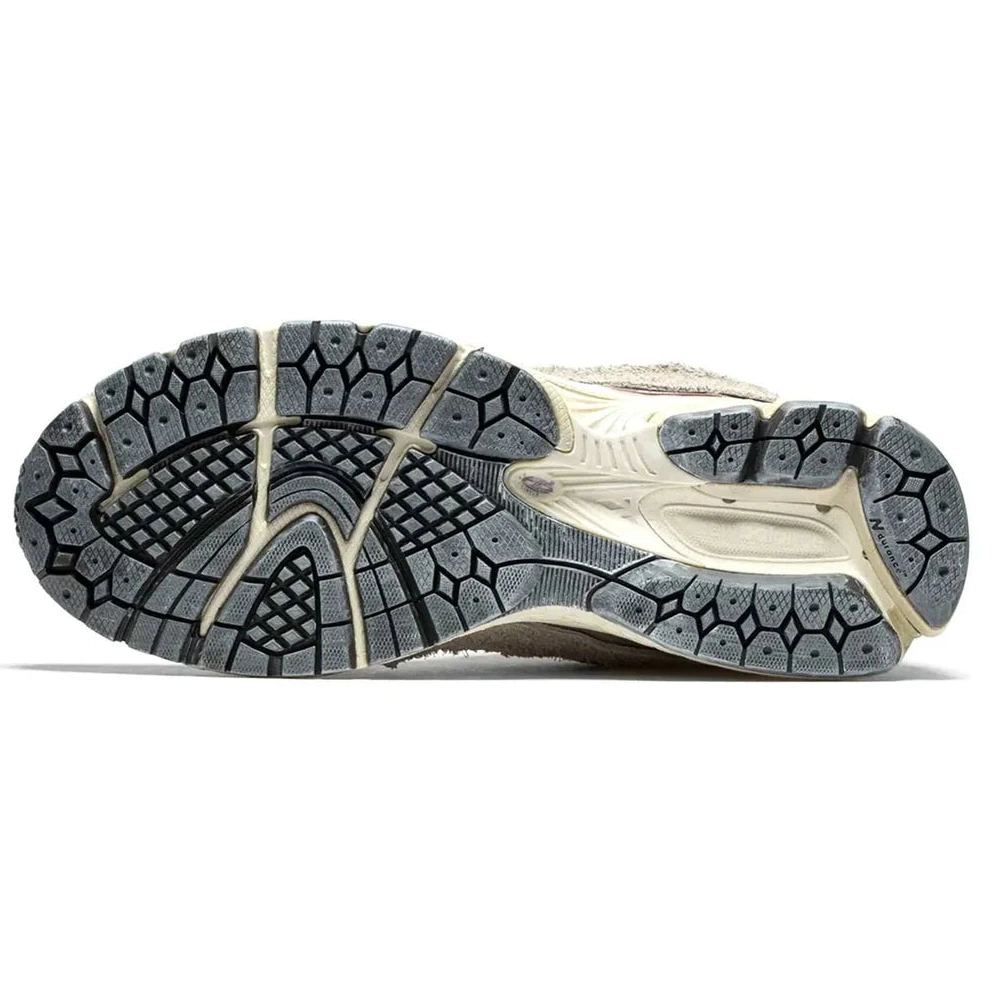 Cloud' New Balance 'Protection Pack - Rain 2002R 0825